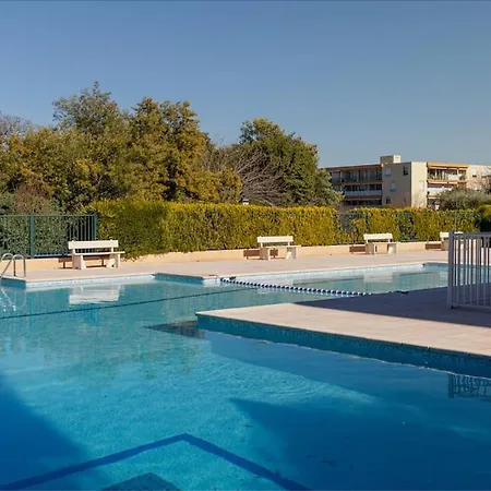 T2 Avec Terrasse. Piscine/parking * 쎙뜨호뻬